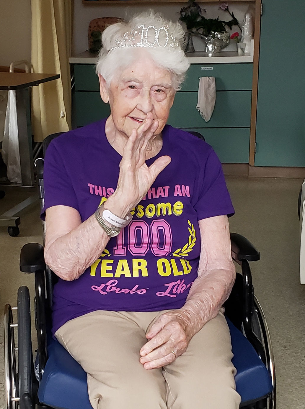 Goffstown woman celebrates 100 years